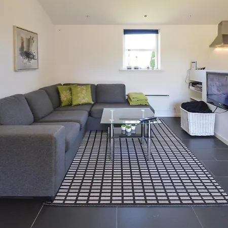 Feriehus Three-bedroom Holiday In
